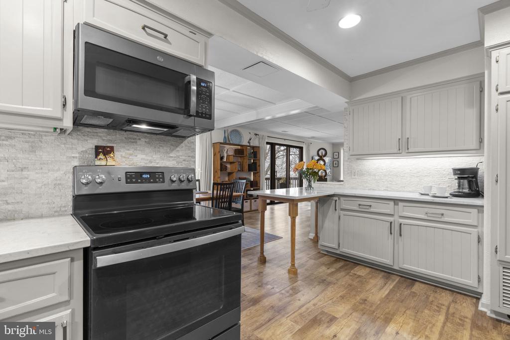 10077 WINDSTREAM DRIVE Unit: 4