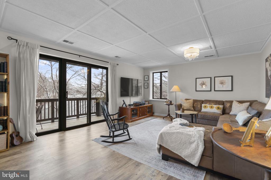 10077 WINDSTREAM DRIVE Unit: 4