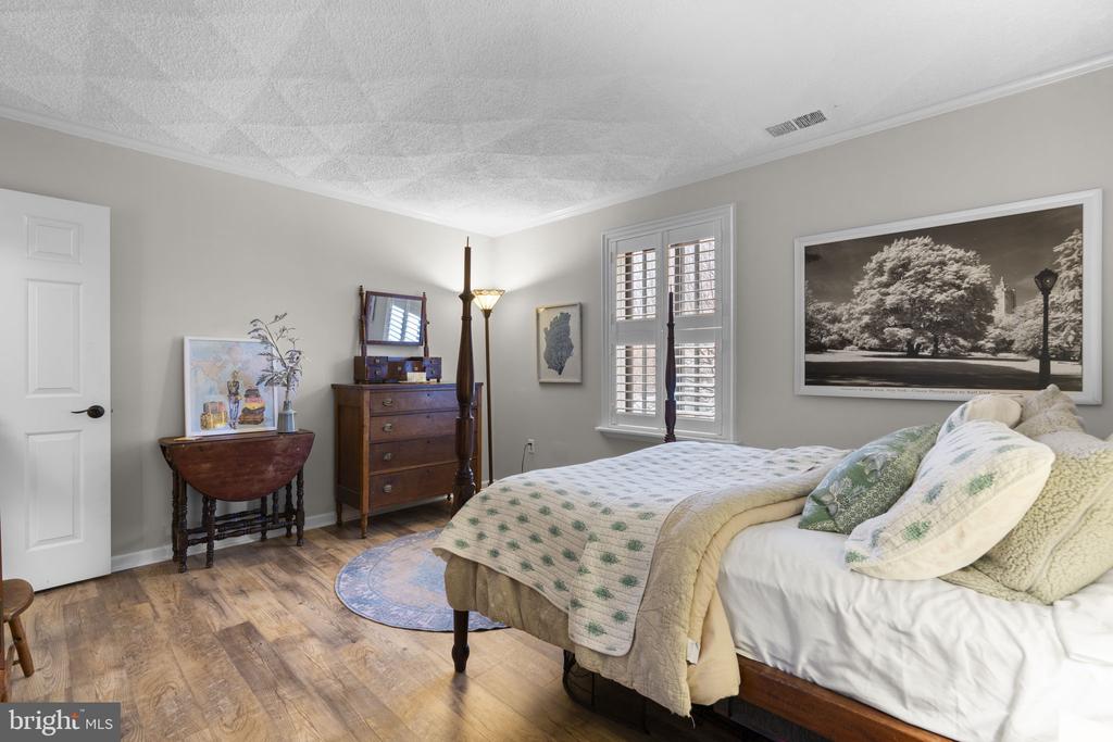 10077 WINDSTREAM DRIVE Unit: 4