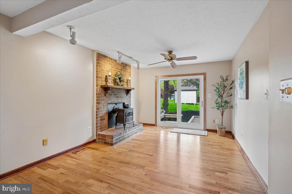 4661 PALOMINO COURT