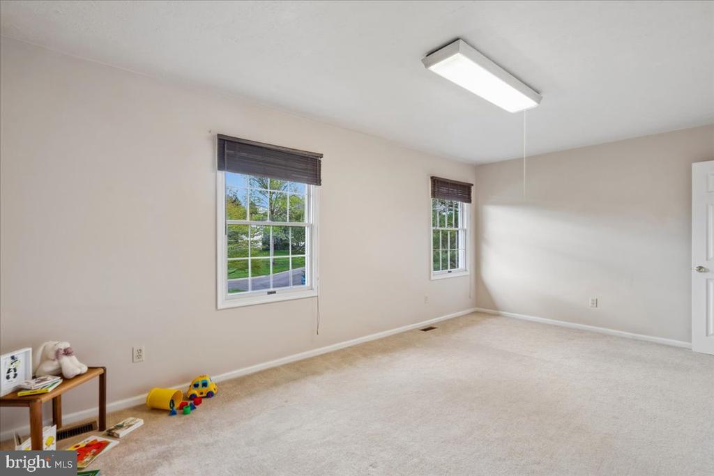 4661 PALOMINO COURT
