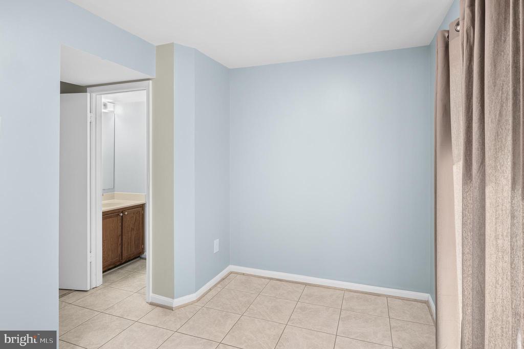 9614 HINGSTON DWNS