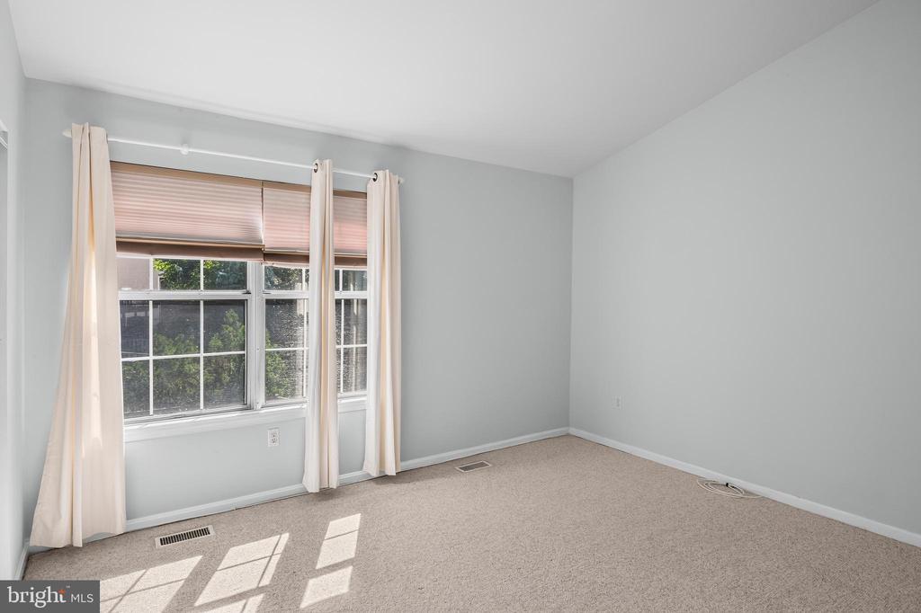 9614 HINGSTON DWNS