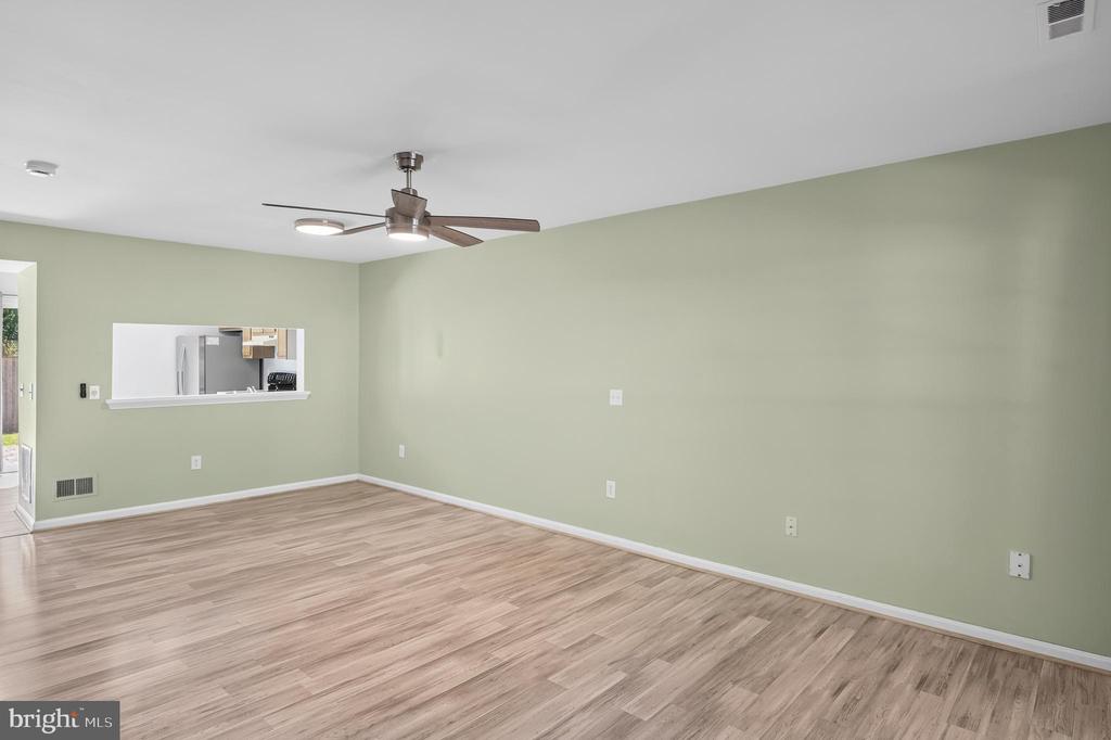 9614 HINGSTON DWNS
