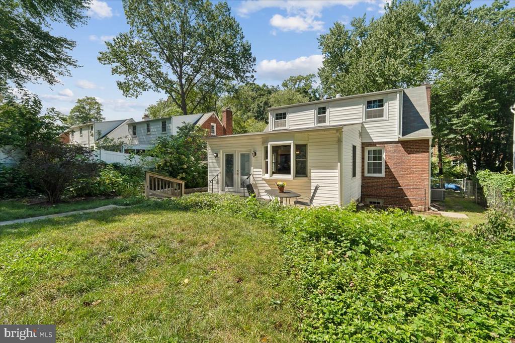 115 EASTMOOR DRIVE