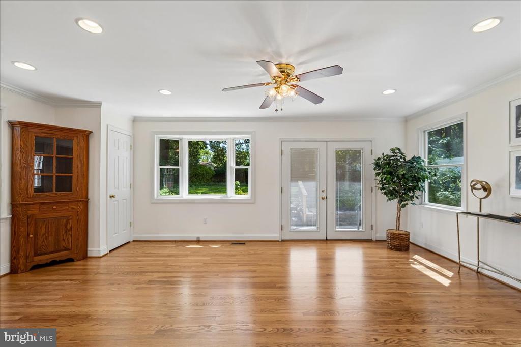 115 EASTMOOR DRIVE