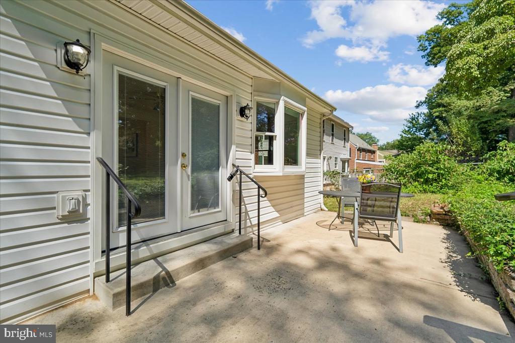 115 EASTMOOR DRIVE