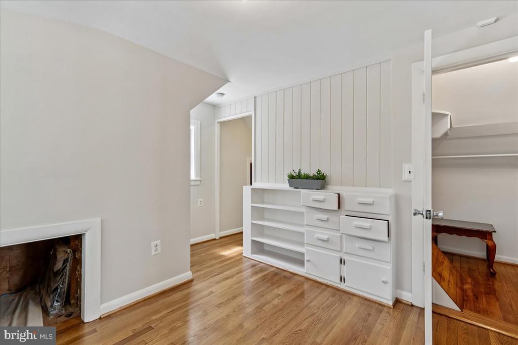 115 EASTMOOR DRIVE