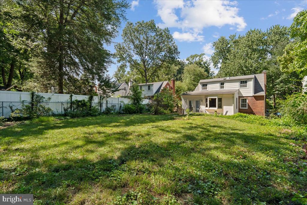 115 EASTMOOR DRIVE