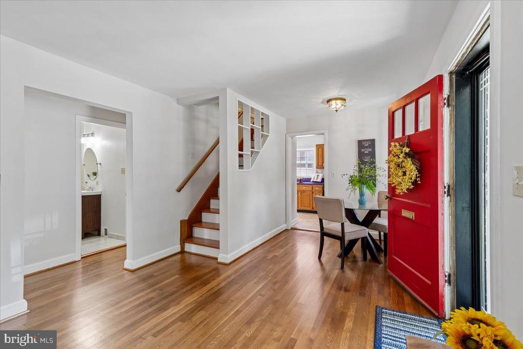 115 EASTMOOR DRIVE