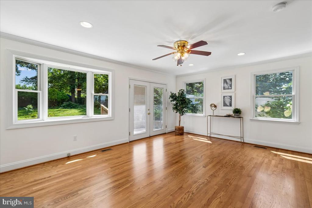 115 EASTMOOR DRIVE