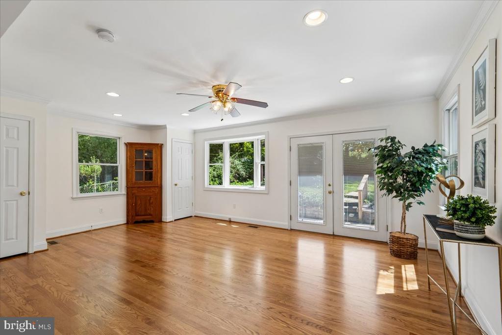 115 EASTMOOR DRIVE