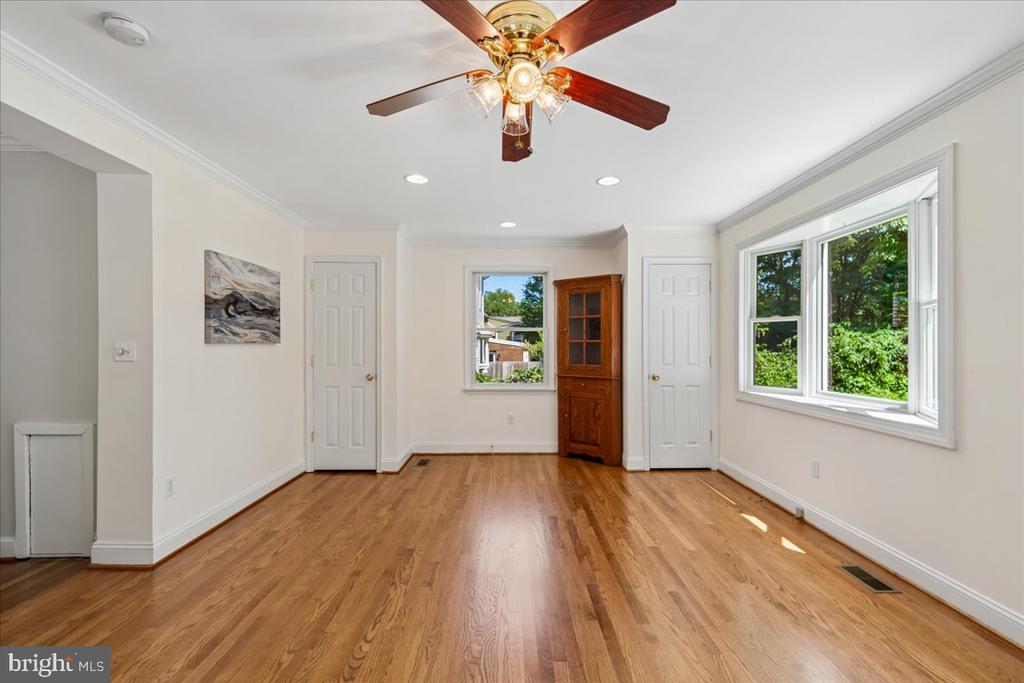 115 EASTMOOR DRIVE