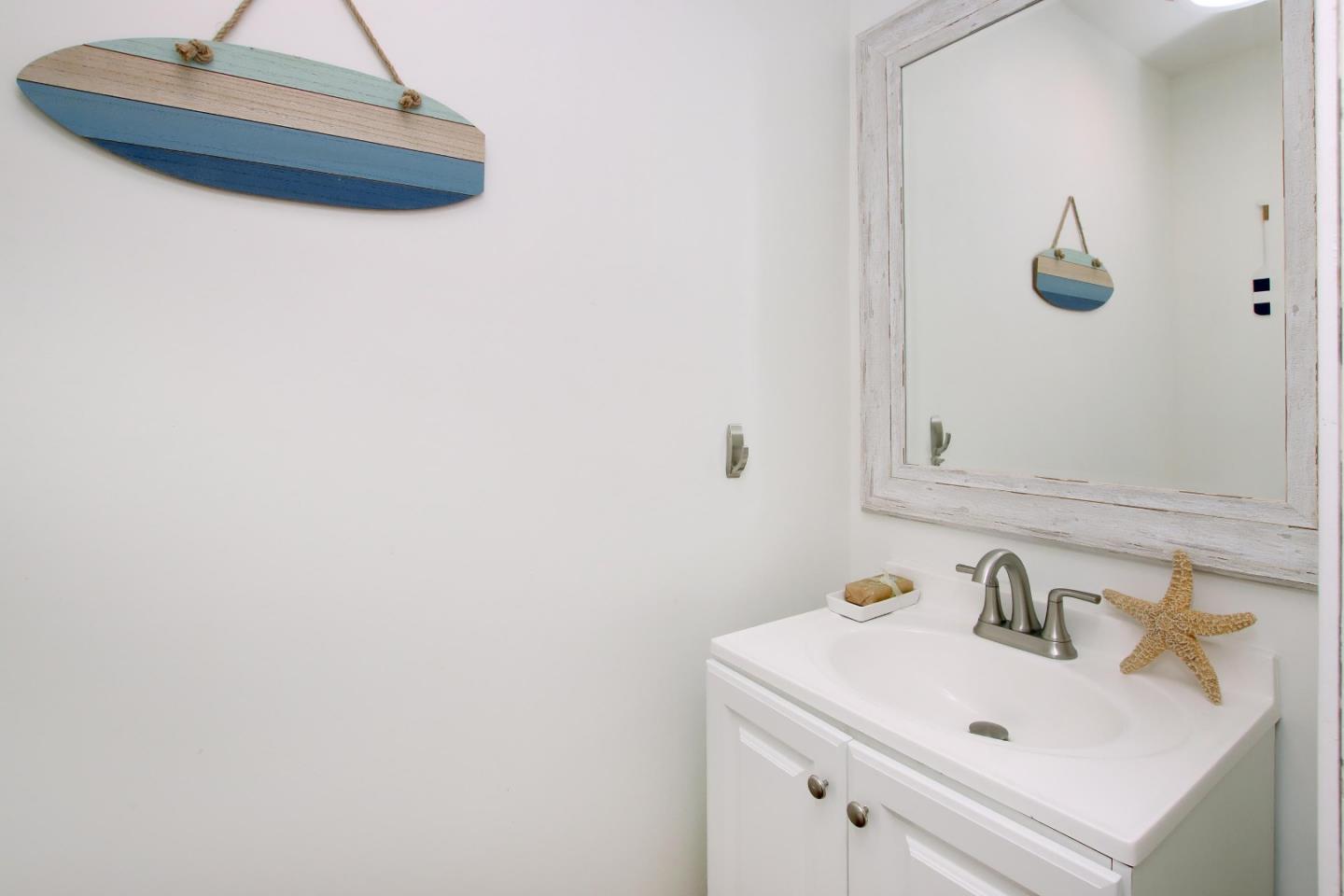 1200 Capitola Road 12