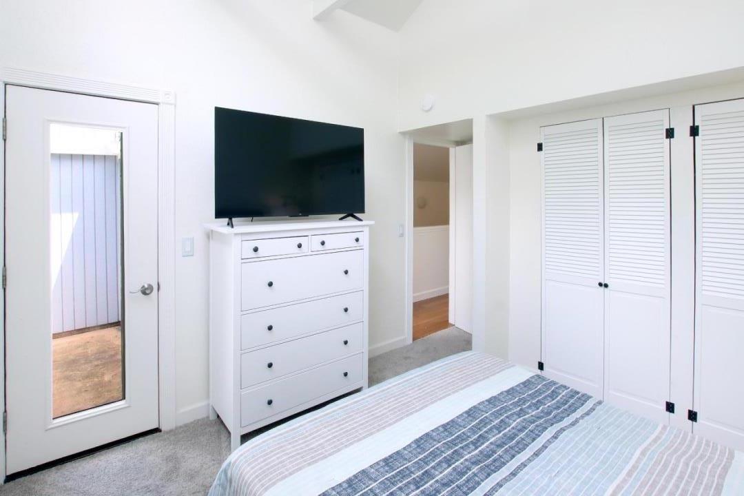 1200 Capitola Road 12