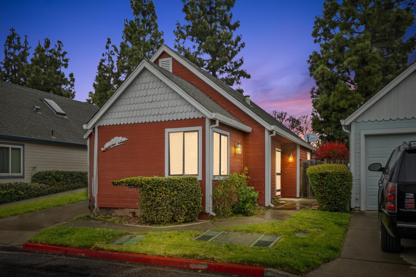 727 Mei Drive