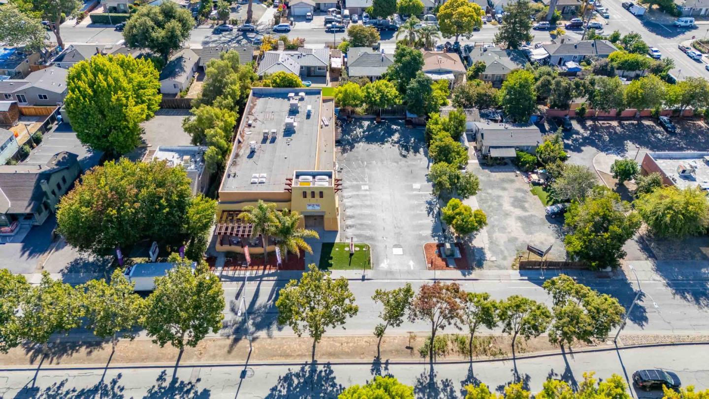 2220 University Avenue