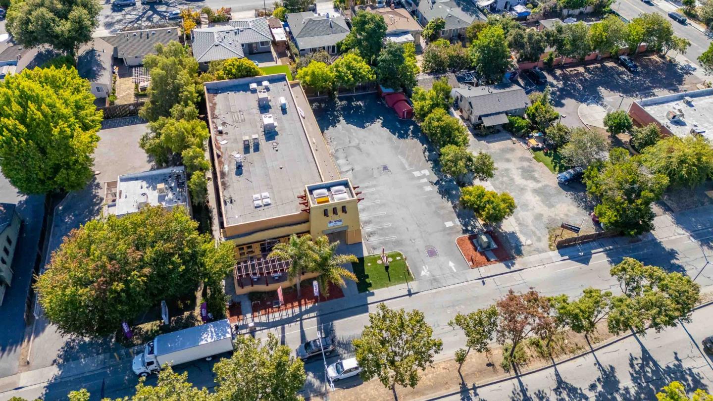 2220 University Avenue