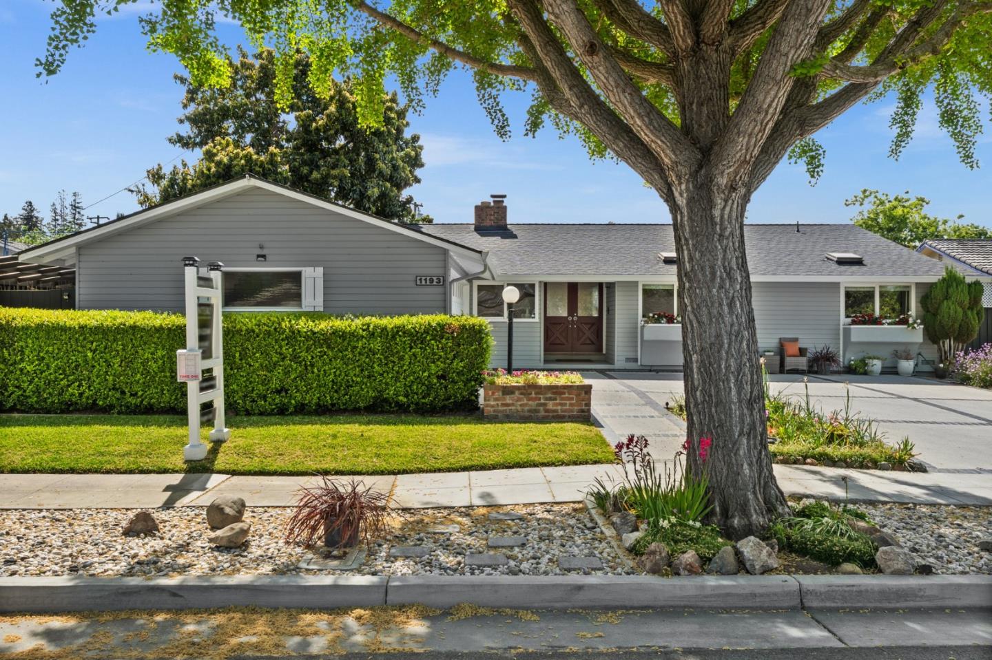 1193 Kelsey Drive