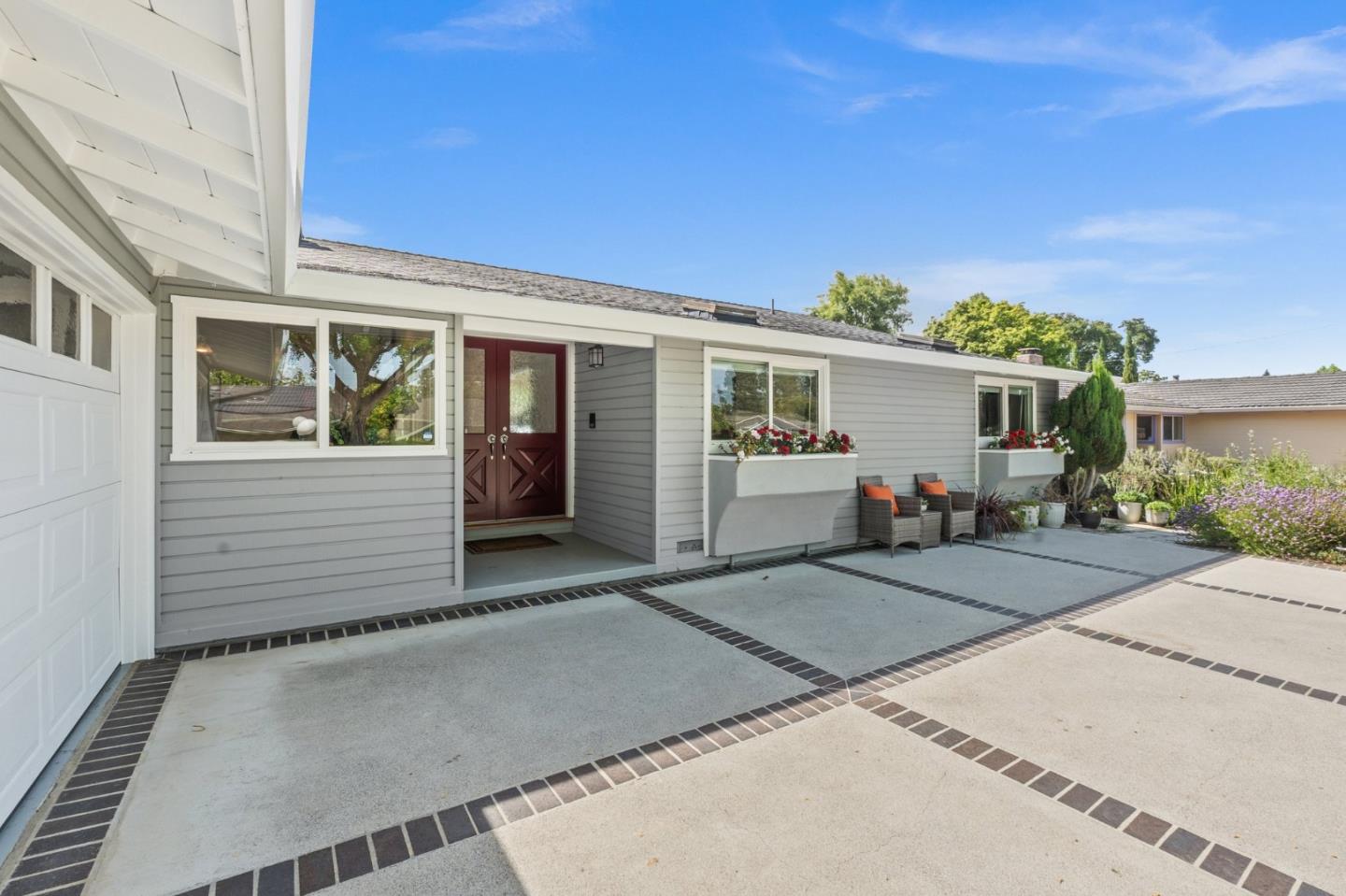 1193 Kelsey Drive