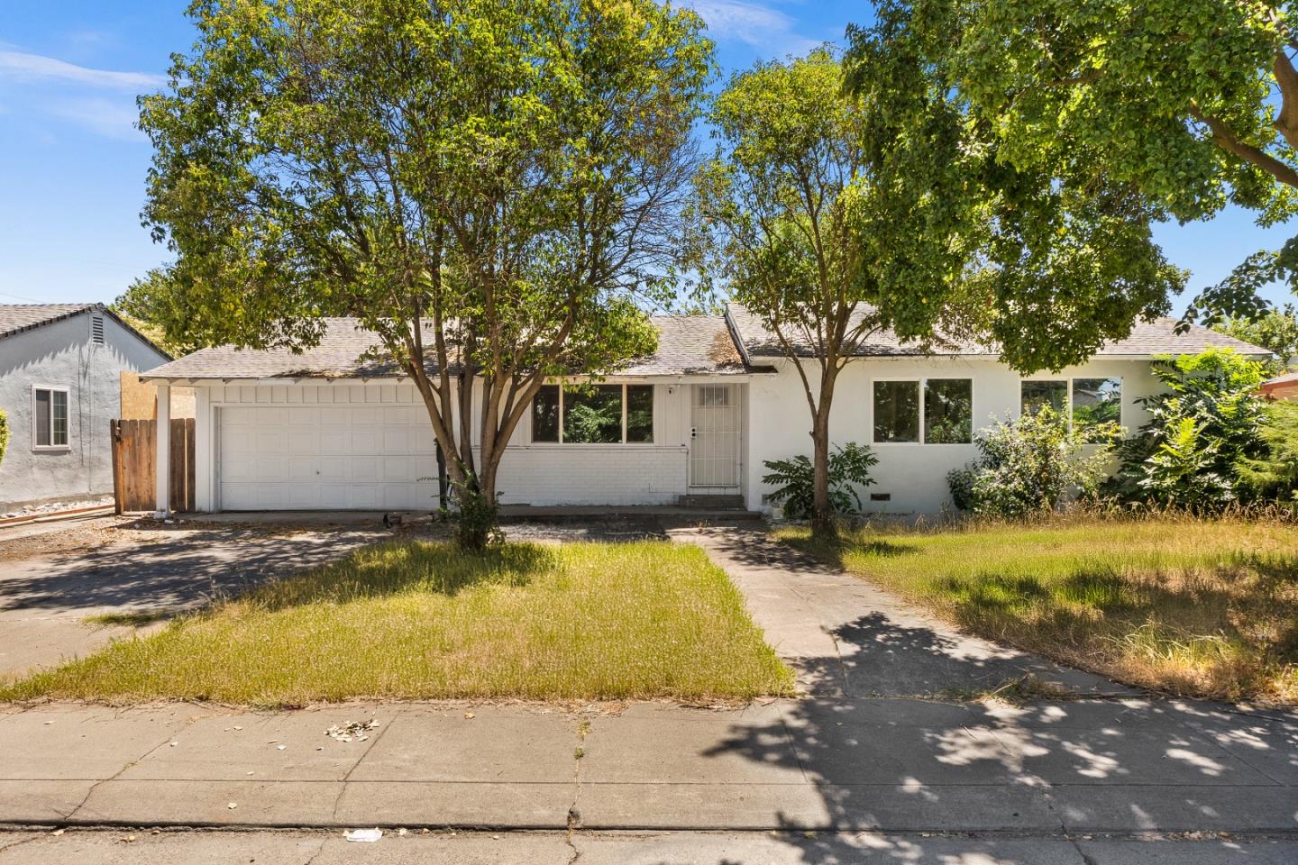 212 East Longview Avenue