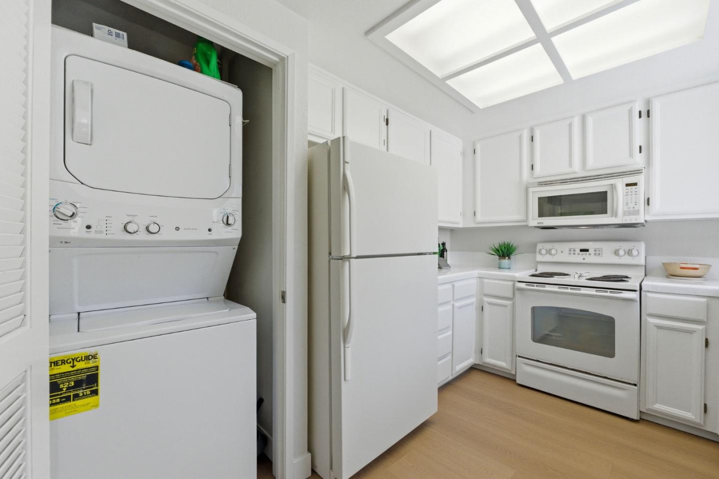 2845 Buena Knoll Court