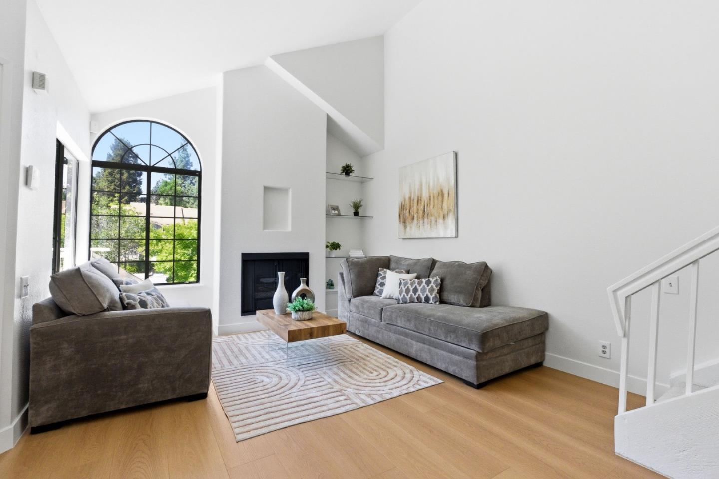 2845 Buena Knoll Court