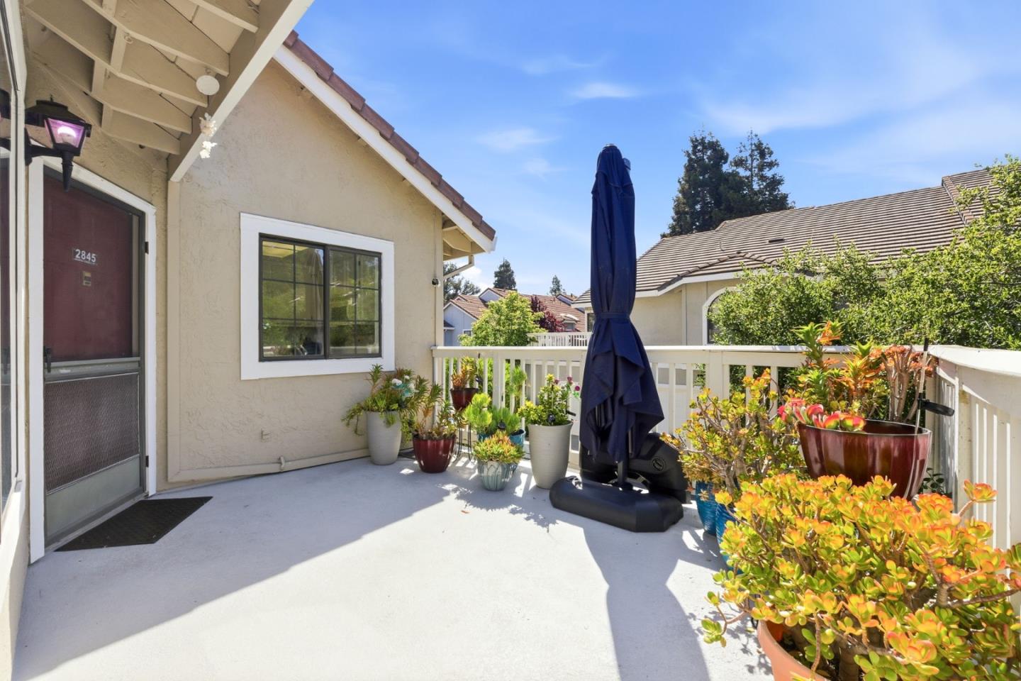 2845 Buena Knoll Court