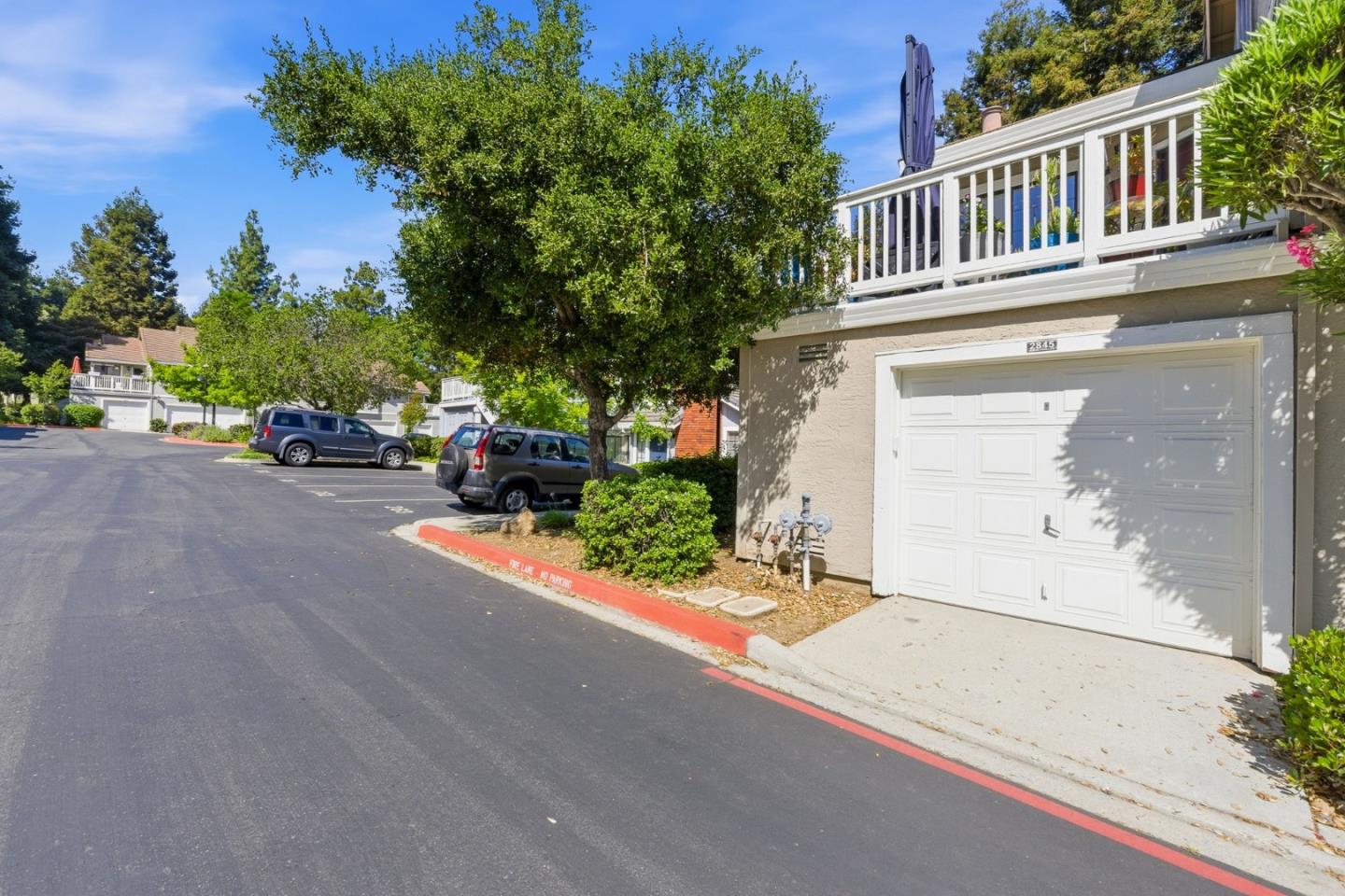 2845 Buena Knoll Court