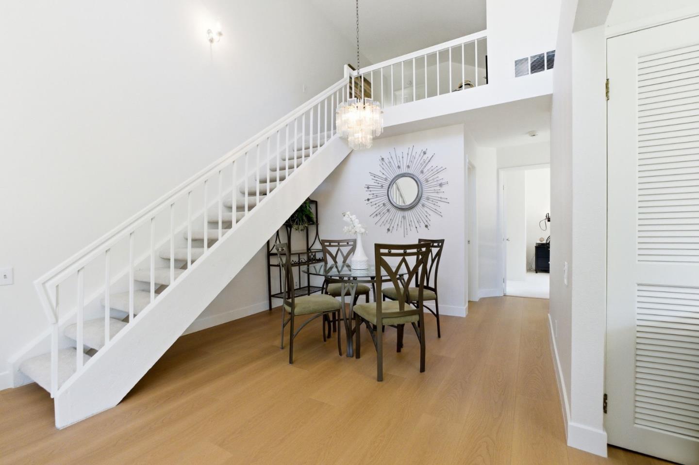 2845 Buena Knoll Court