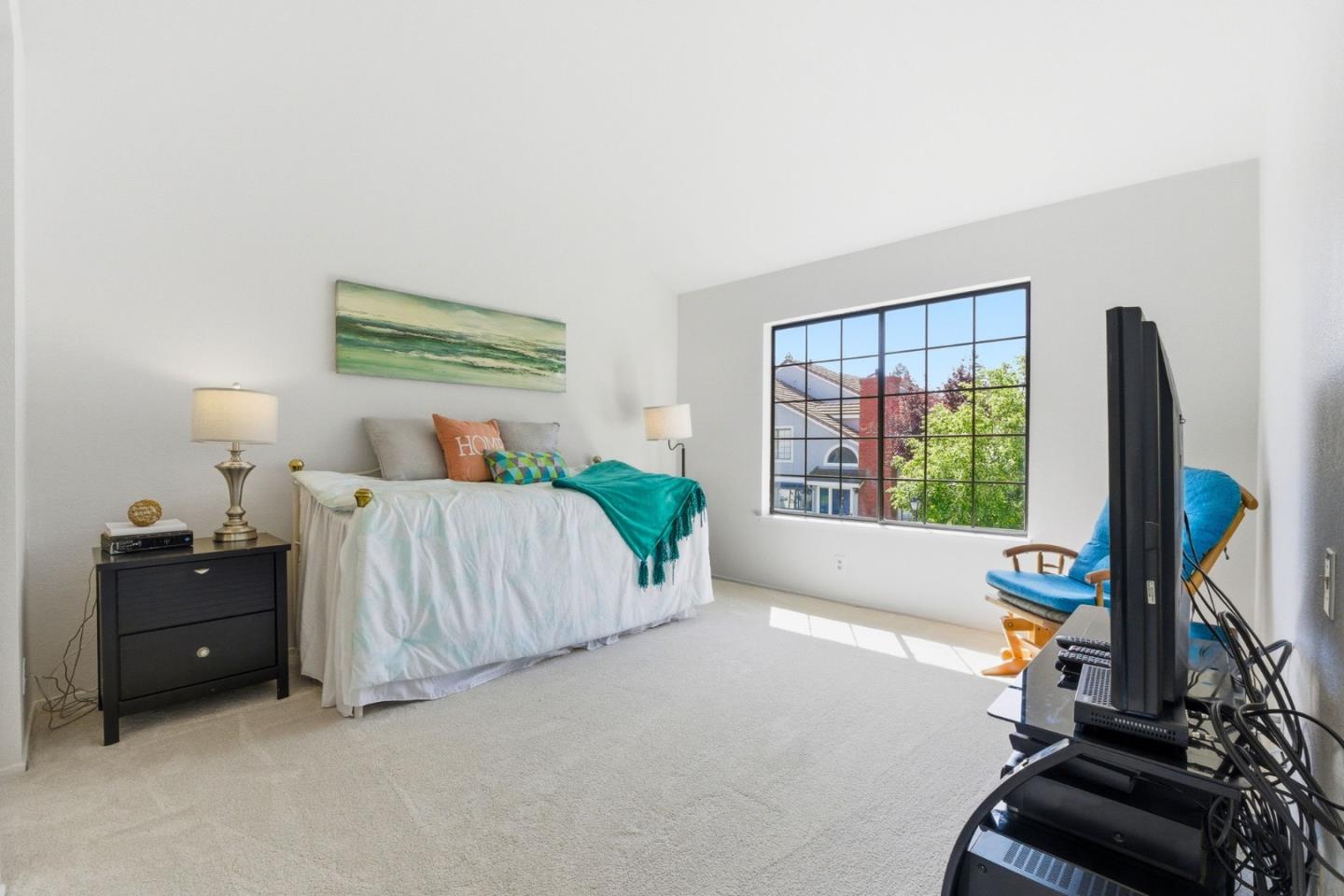 2845 Buena Knoll Court