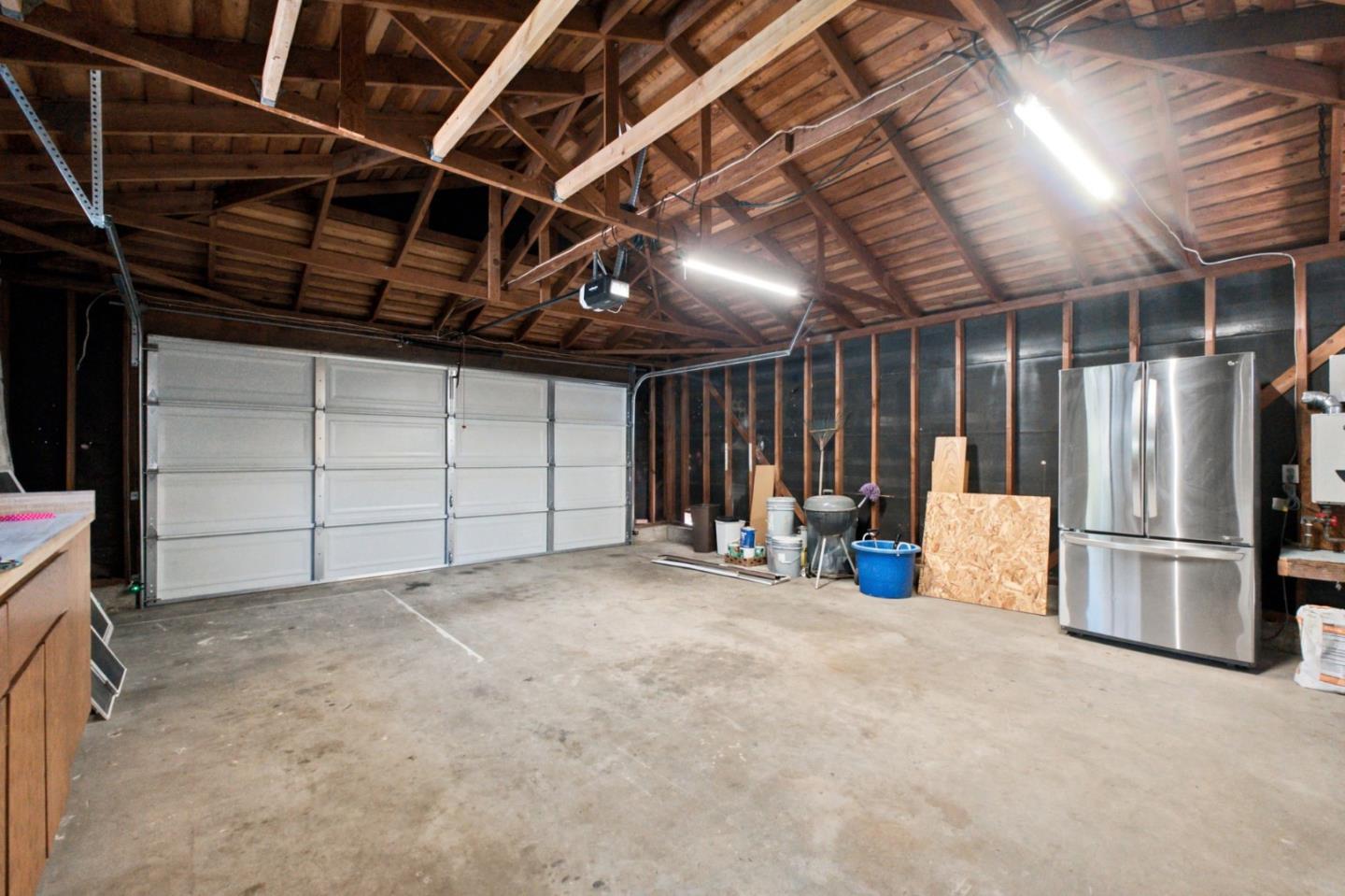 1543 Arbutus Drive