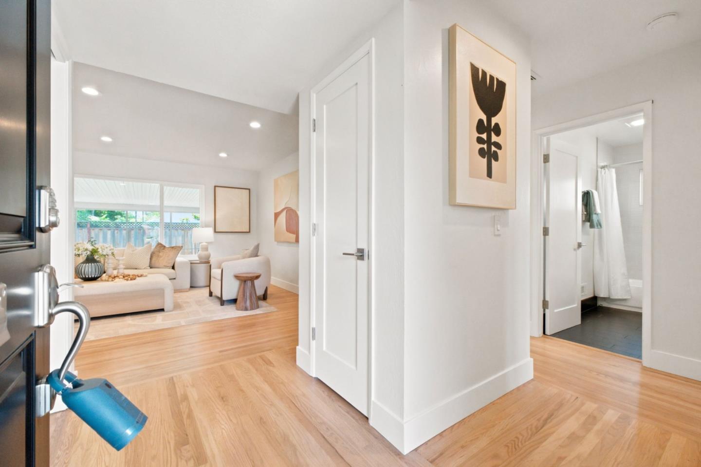 1543 Arbutus Drive
