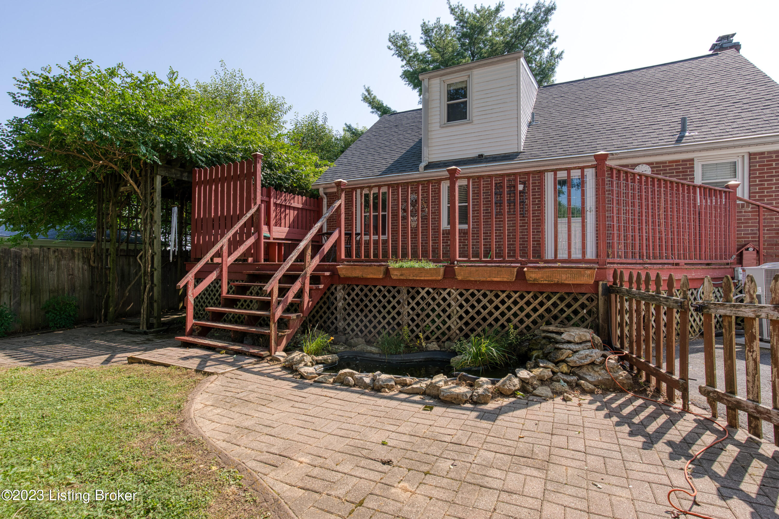 416 Scarsdale Rd