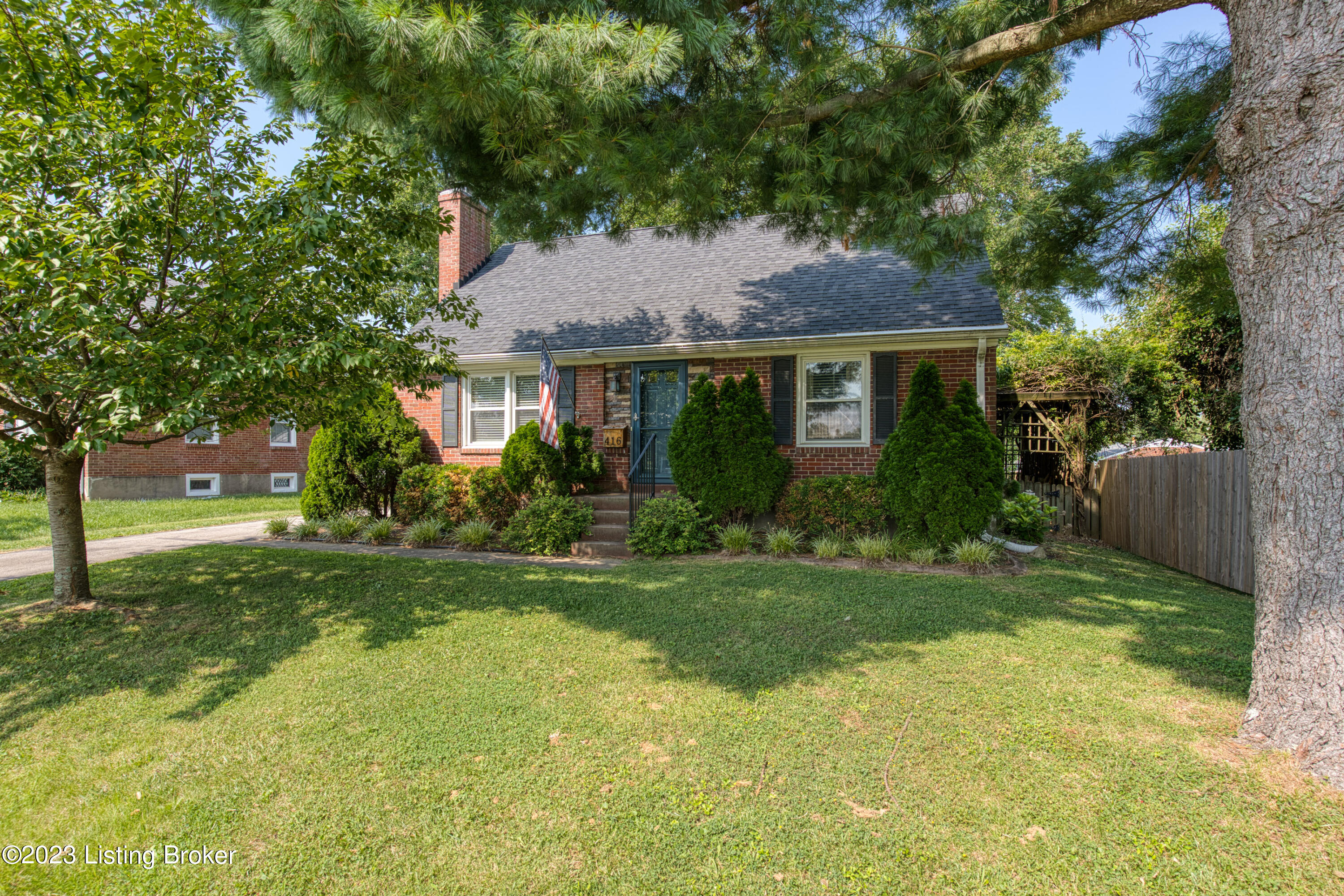 416 Scarsdale Rd