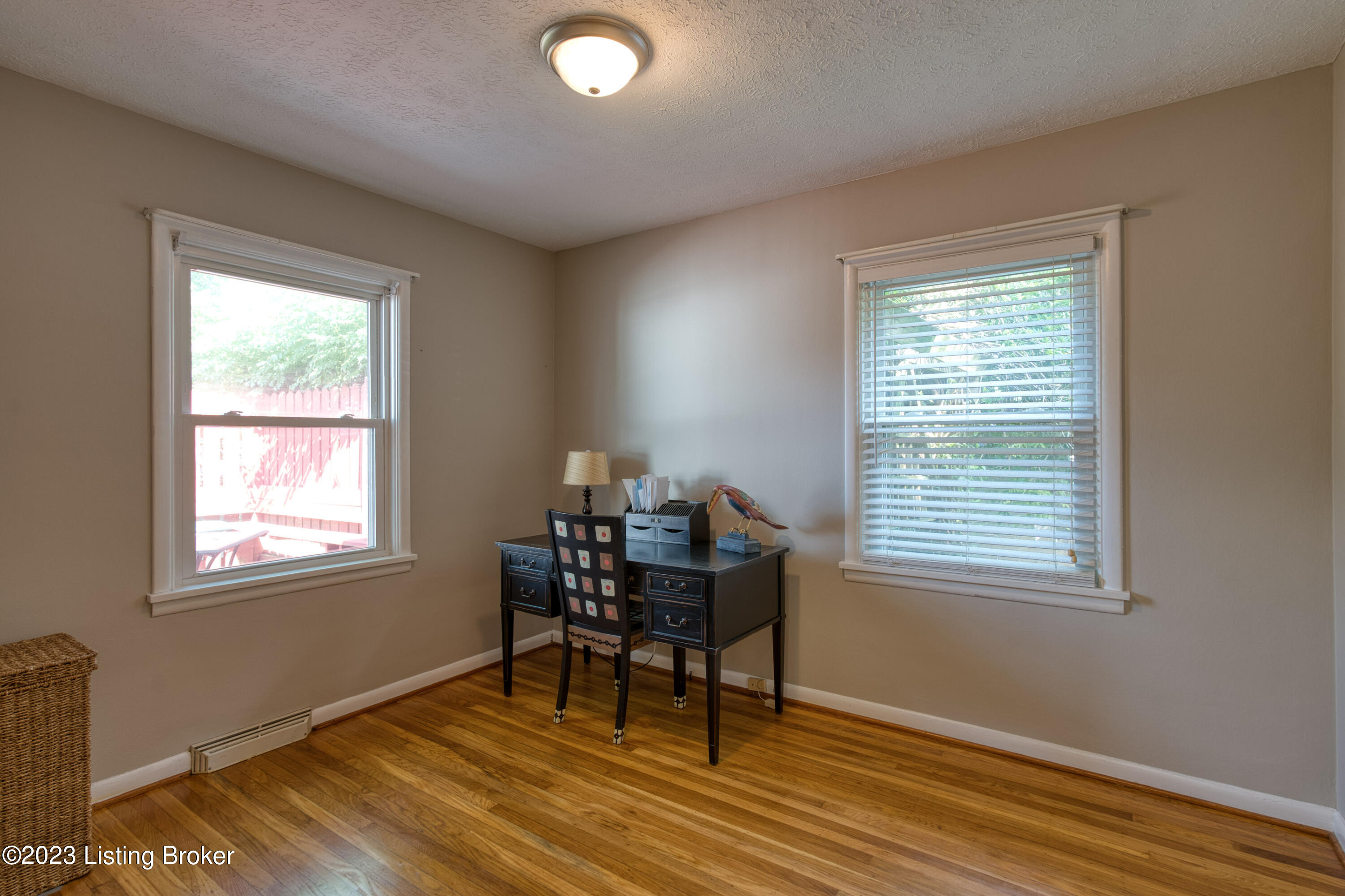 416 Scarsdale Rd