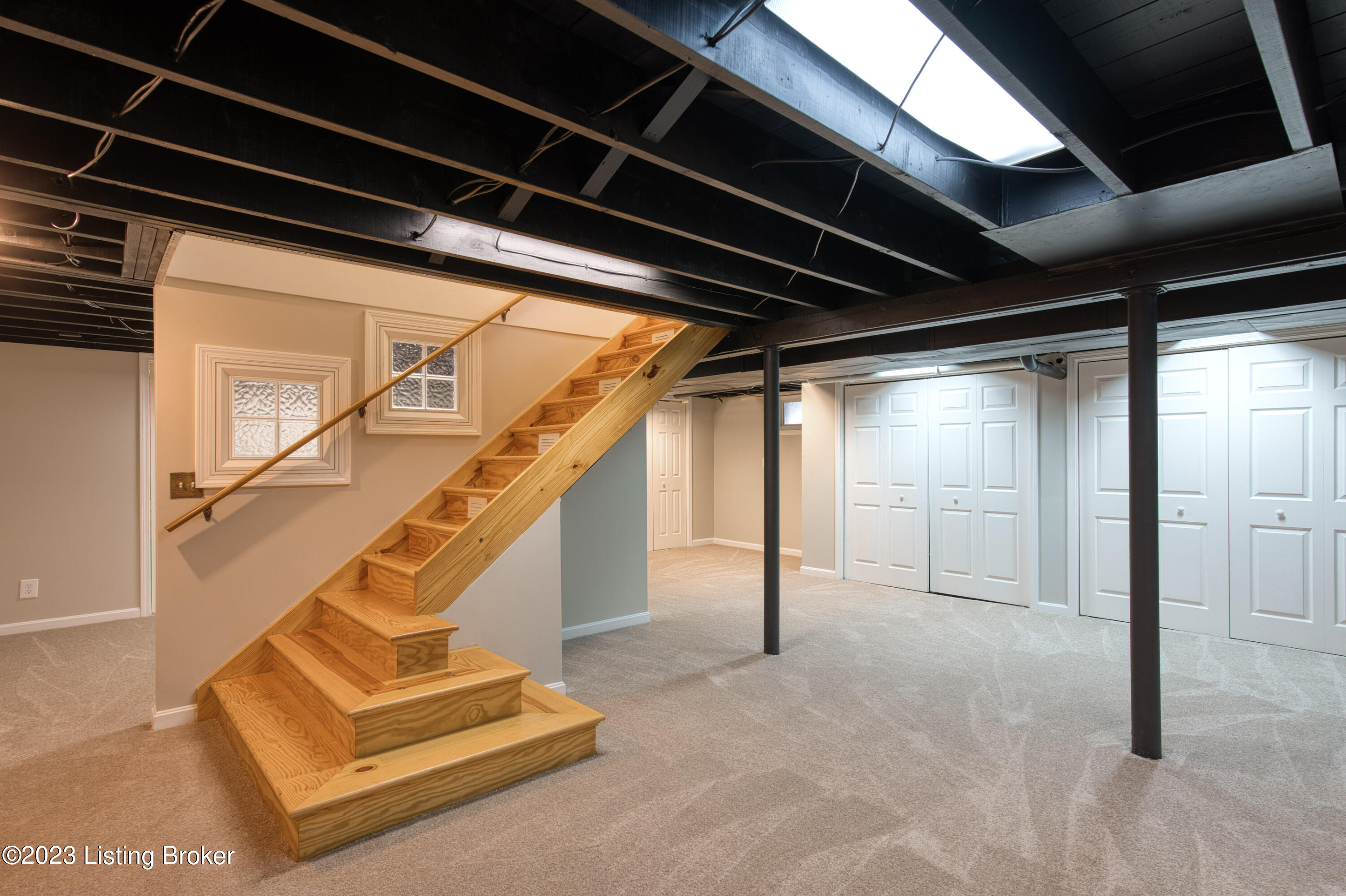 416 Scarsdale Rd