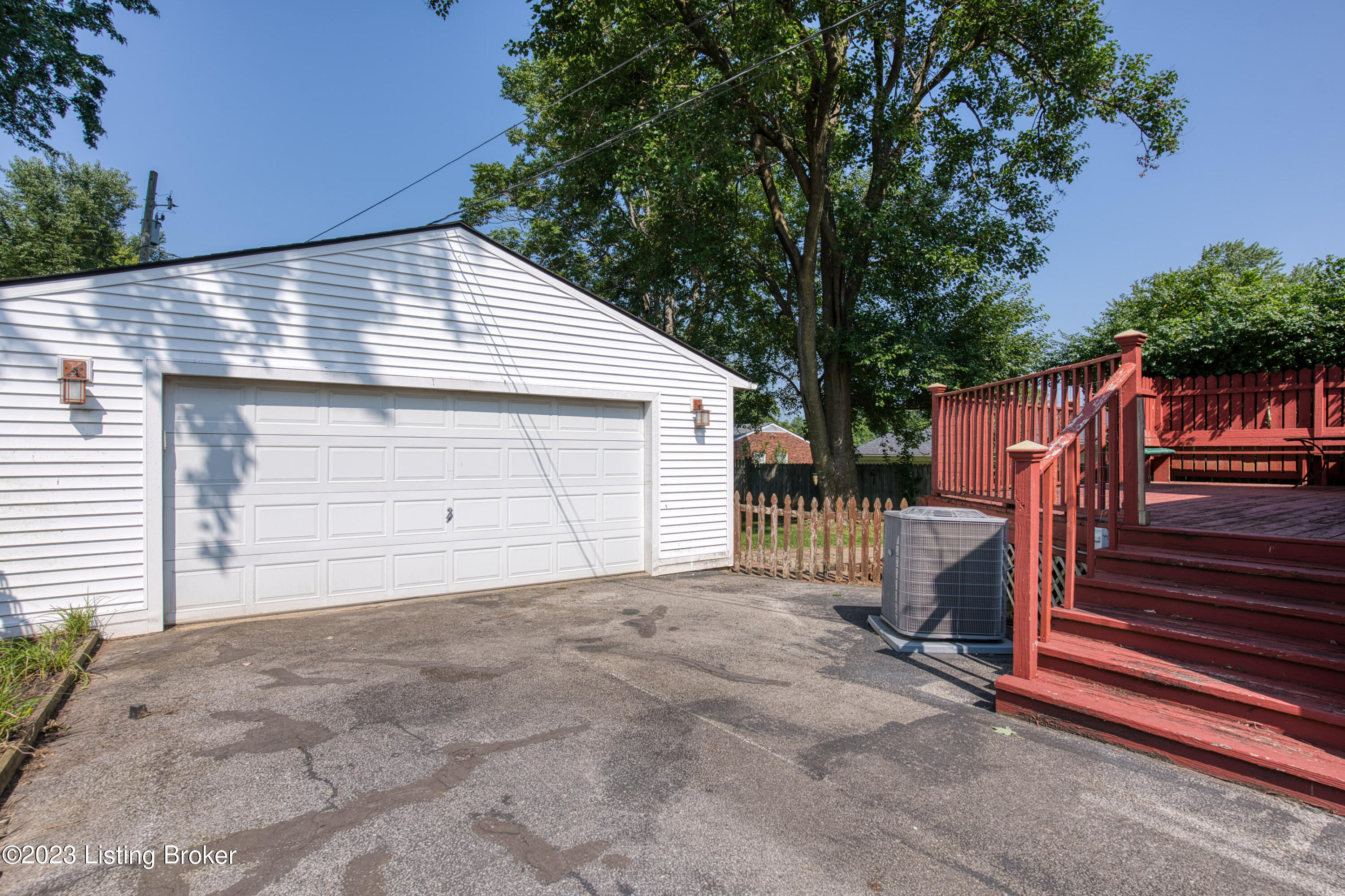 416 Scarsdale Rd
