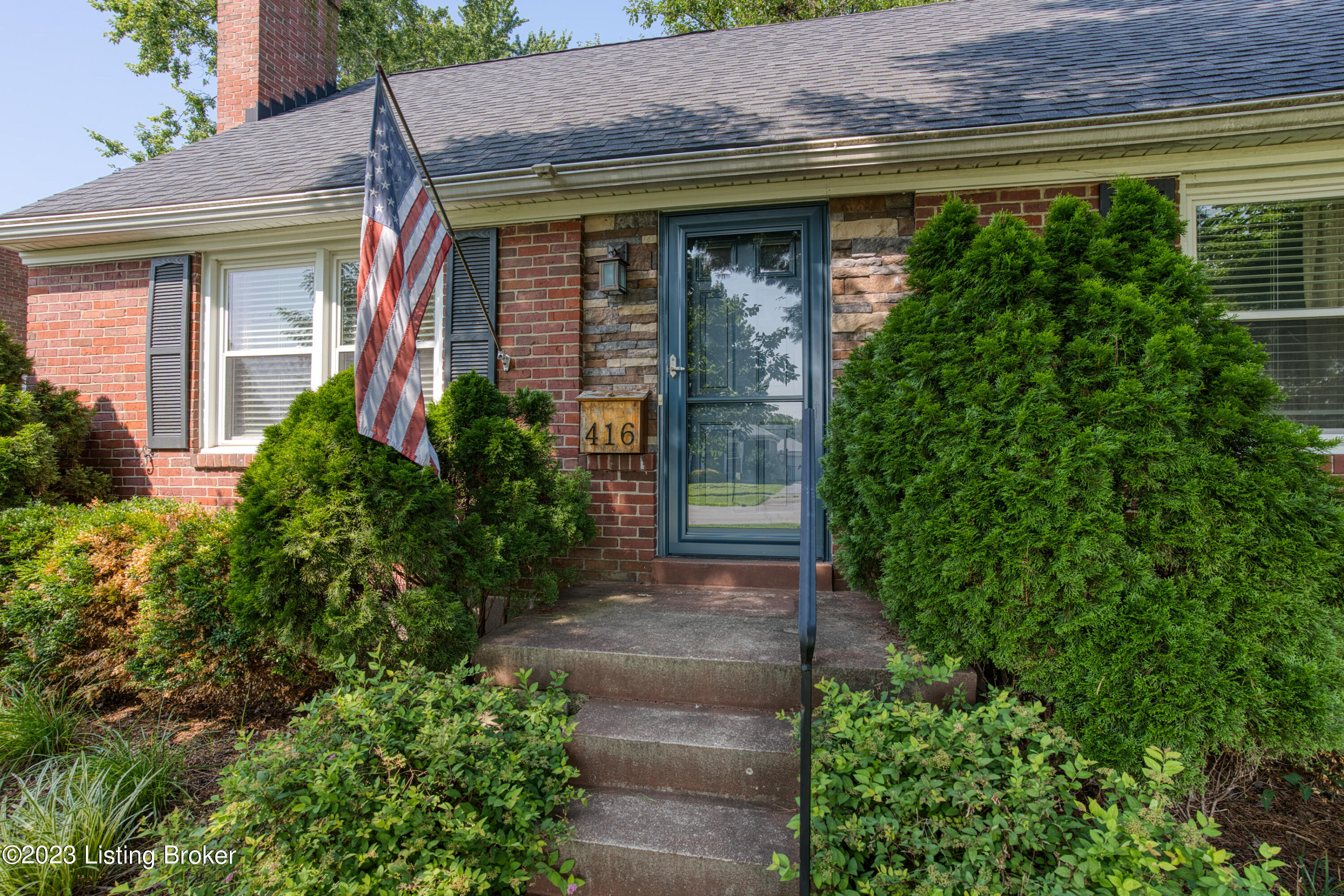 416 Scarsdale Rd