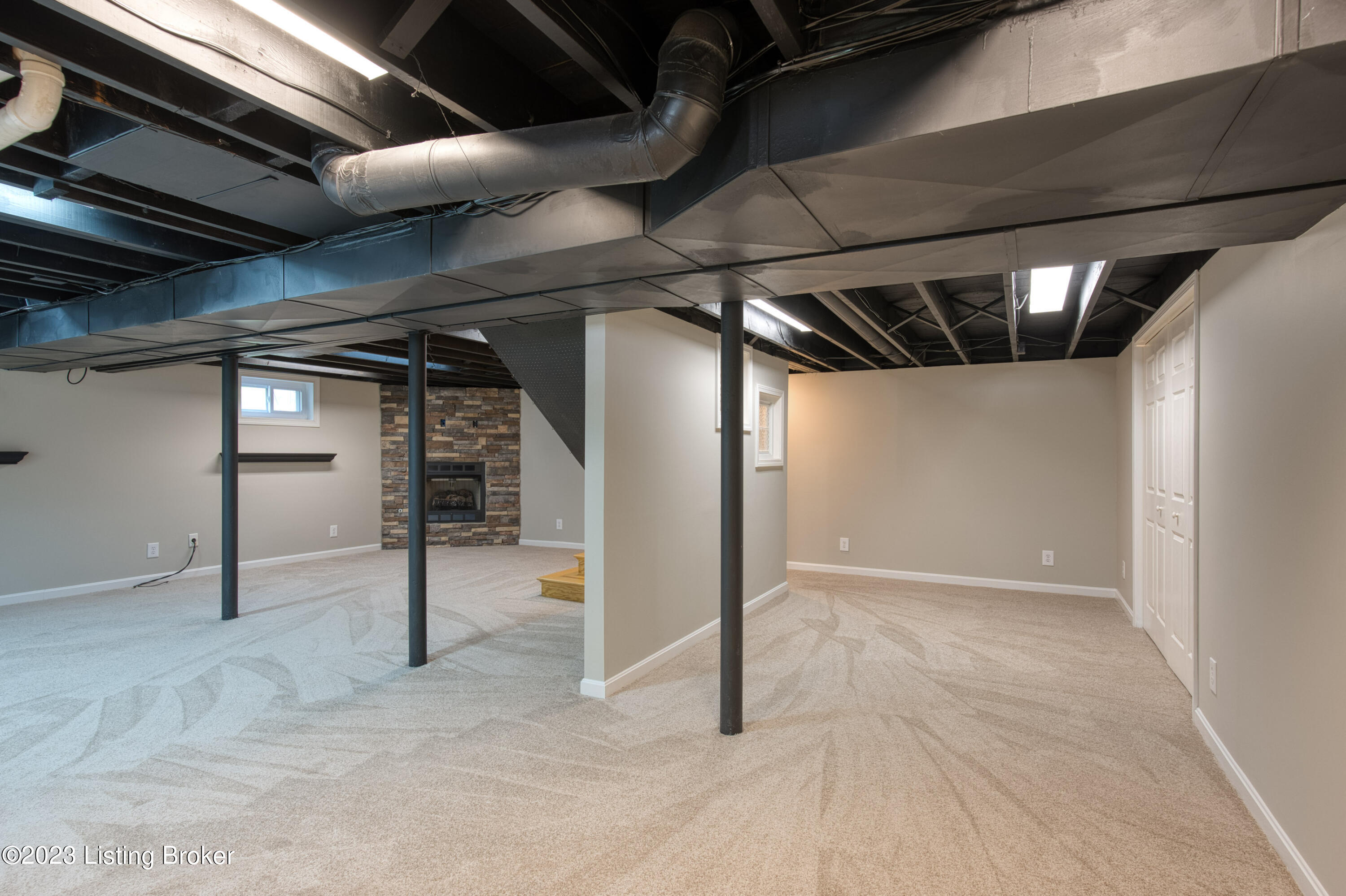 416 Scarsdale Rd