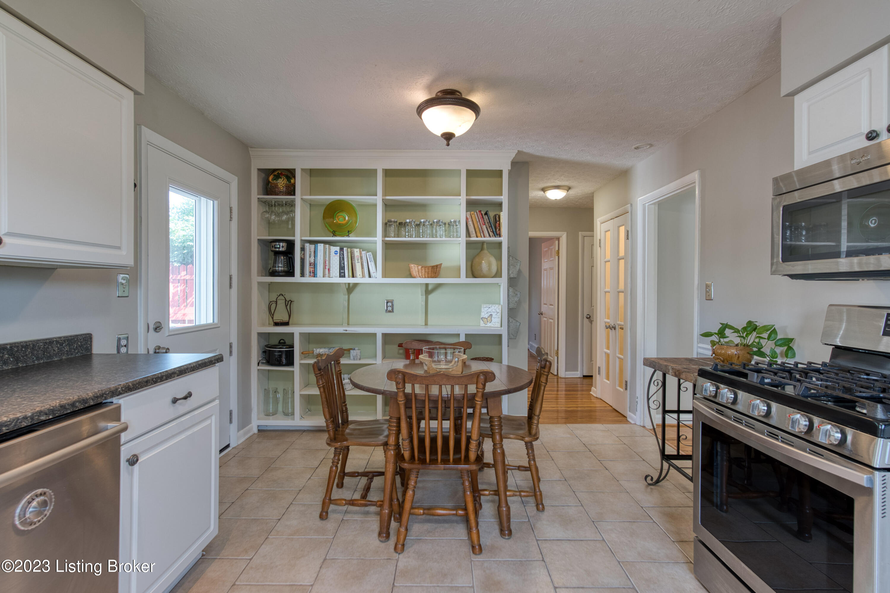 416 Scarsdale Rd