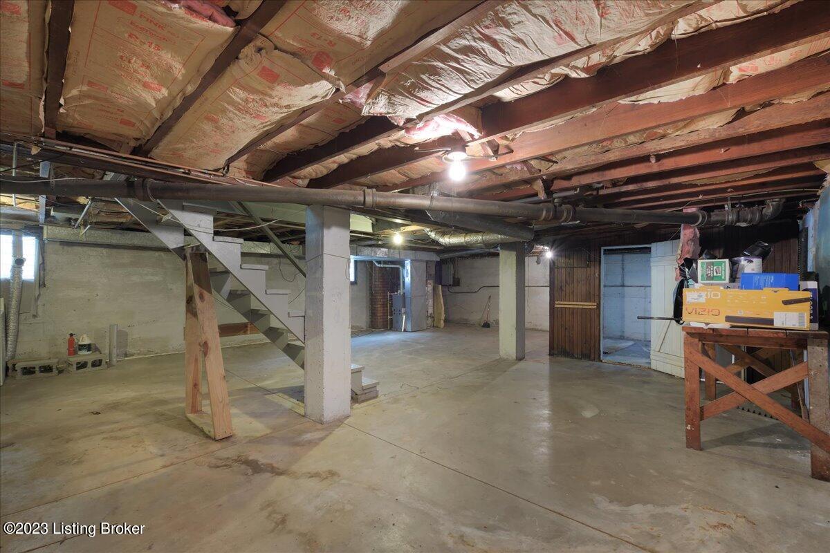 1120 Barret Ave