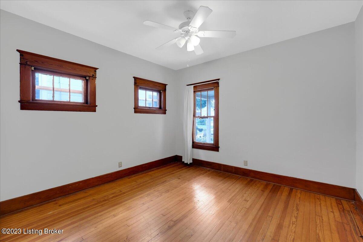 1120 Barret Ave