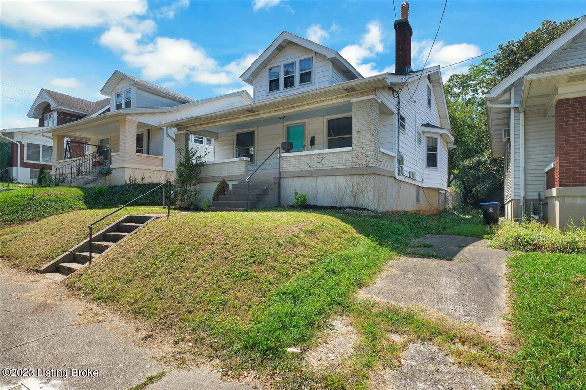 1120 Barret Ave