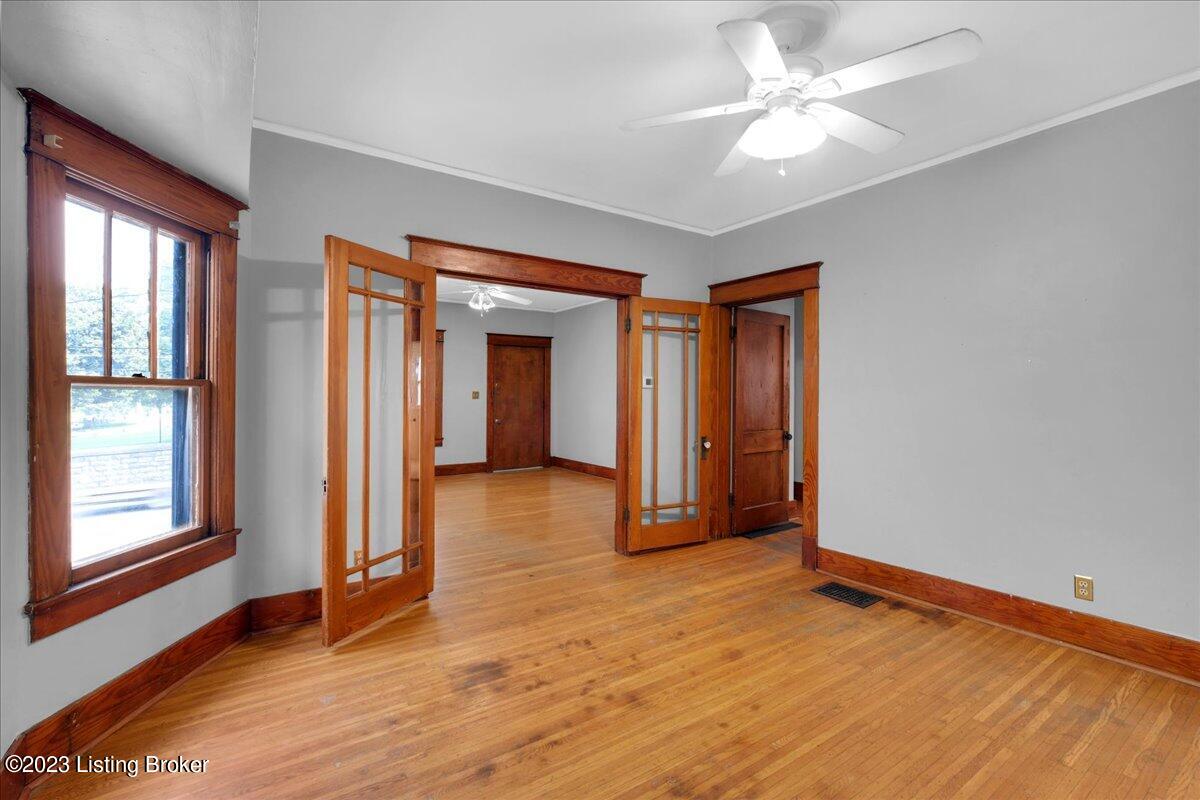 1120 Barret Ave