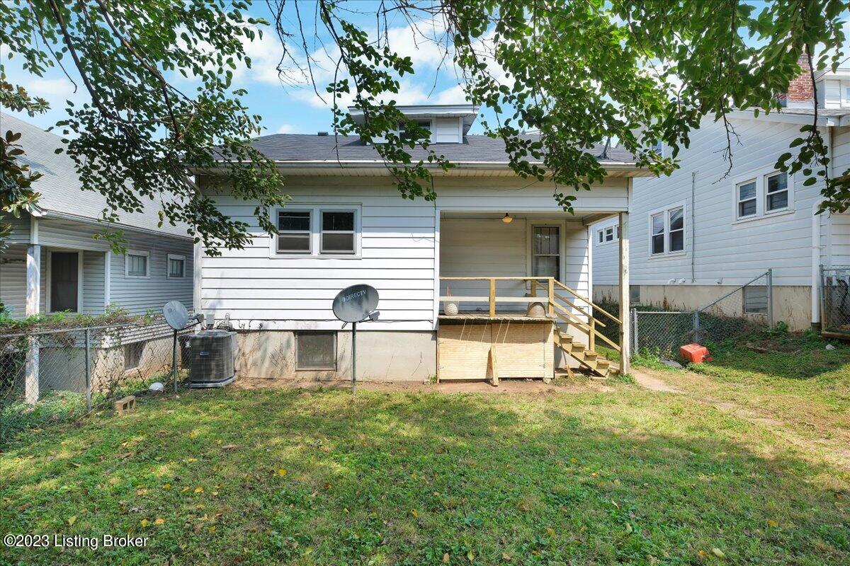 1120 Barret Ave