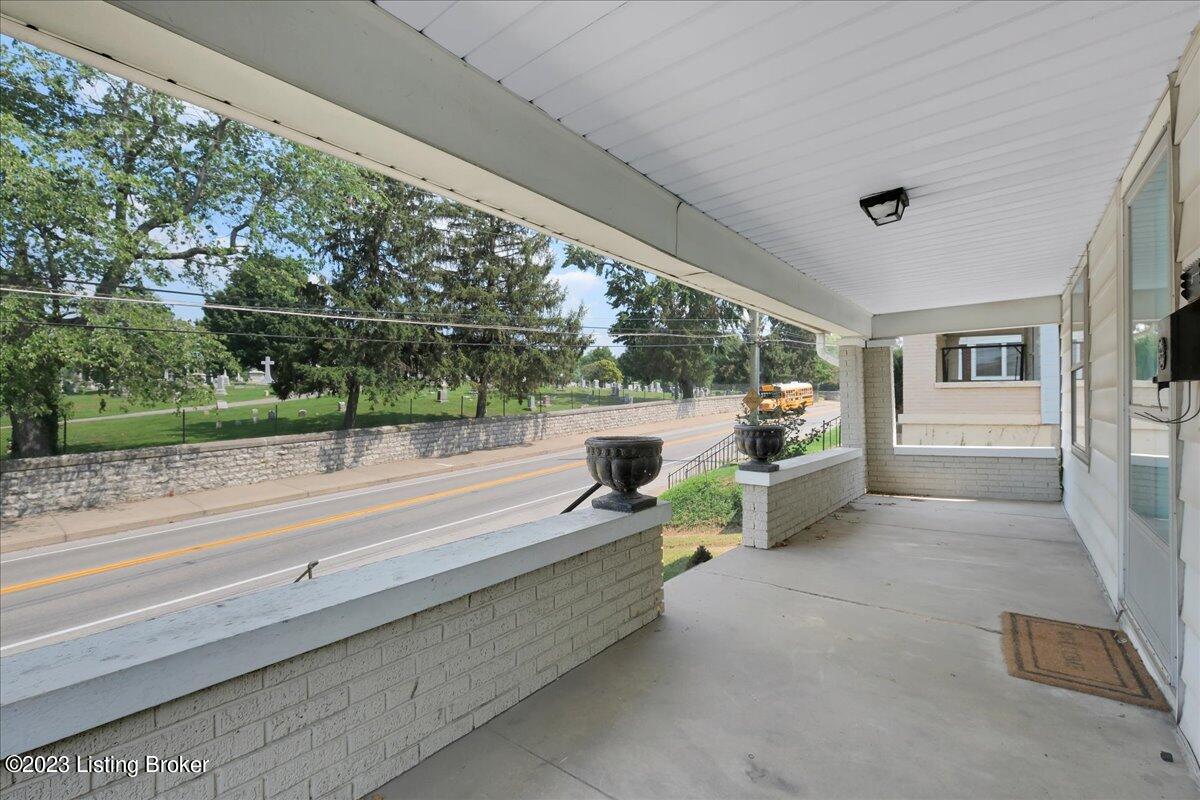 1120 Barret Ave