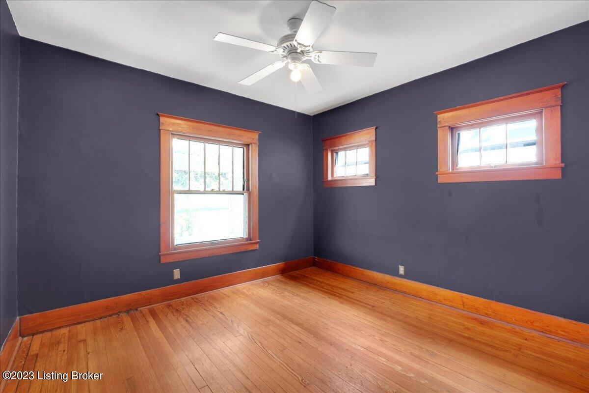 1120 Barret Ave