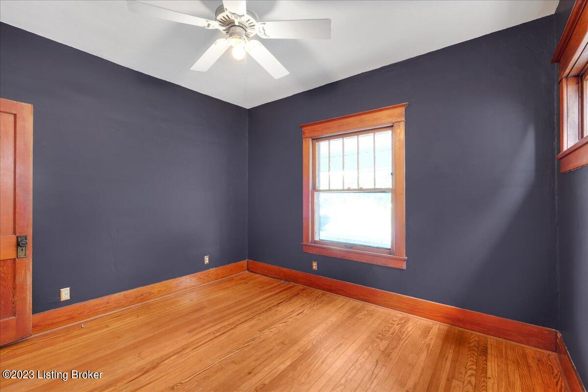 1120 Barret Ave