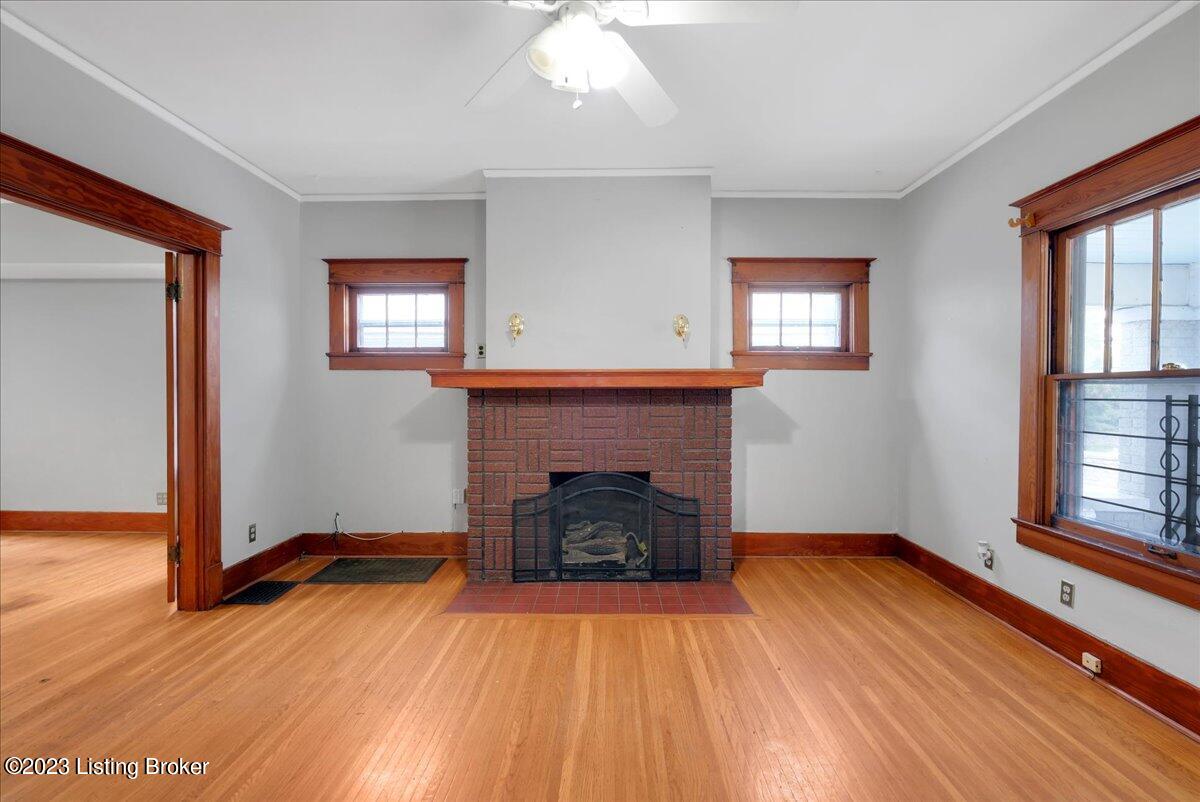 1120 Barret Ave